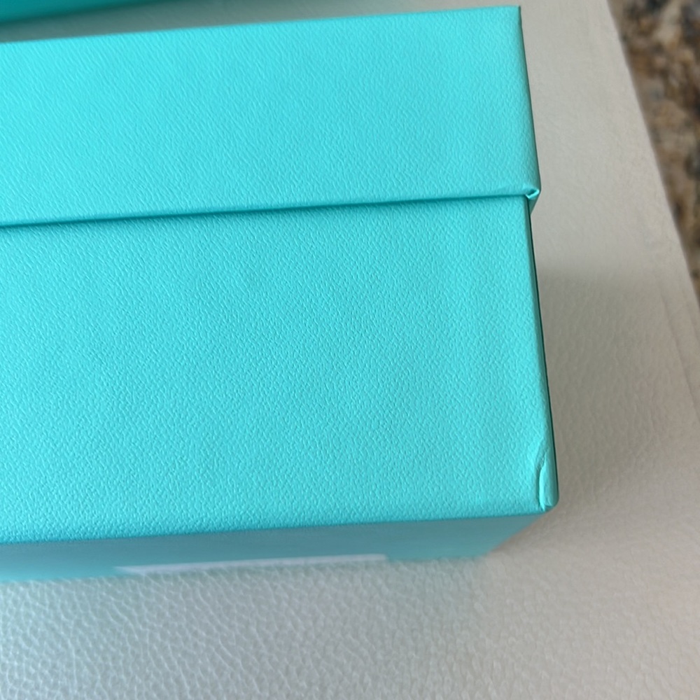 Large Tiffany Box - Picture 4 of 5